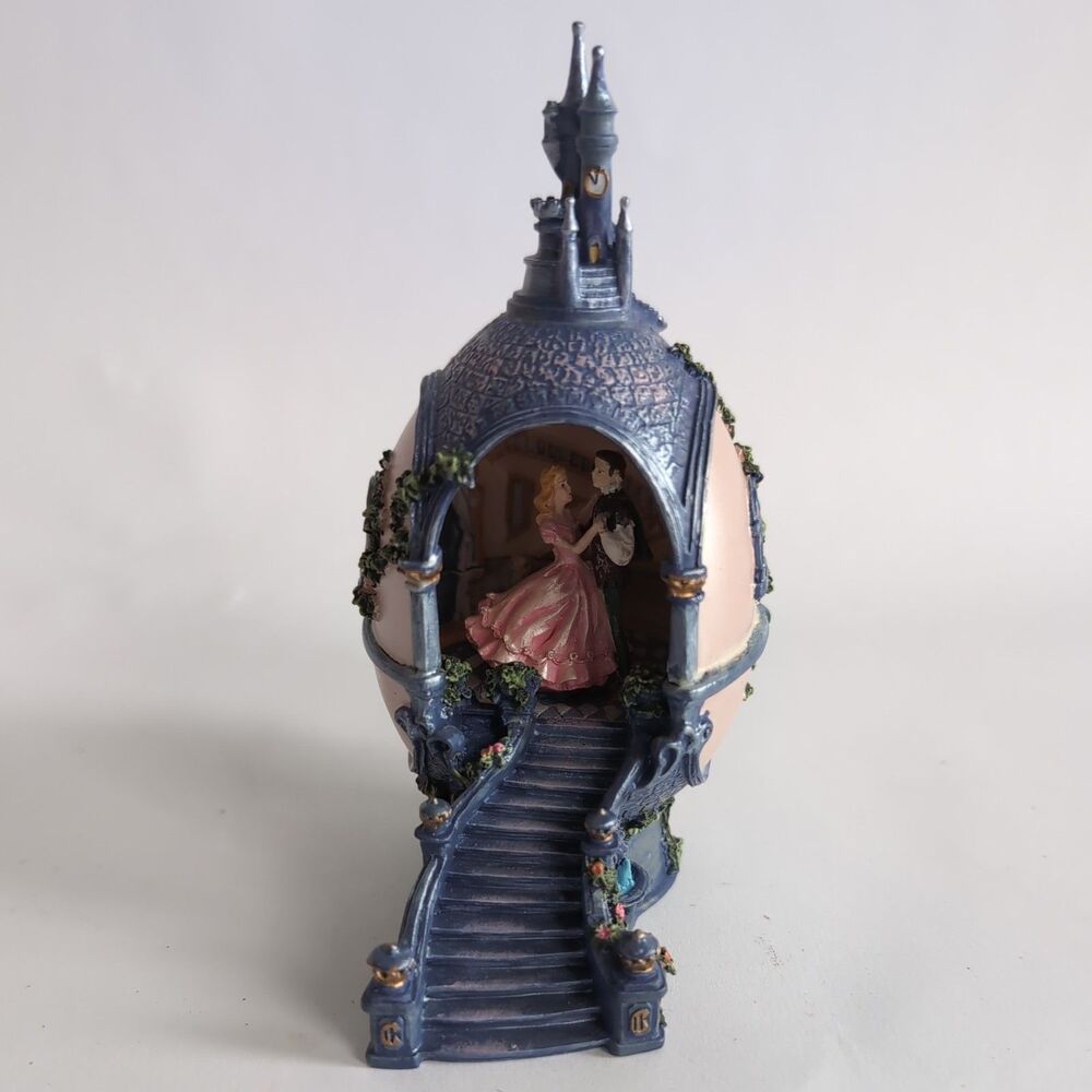 Cinderella Enchanted Waltz Limited Edition Egg Castle Figurine Franklin Mint